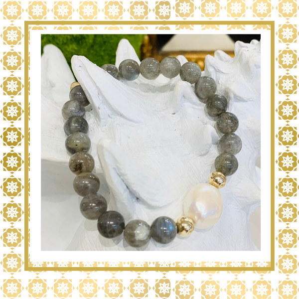Luxury Baroque Pearl Gratitude Bracelet 14K Gold Filled in Labradorite –  Teramasu