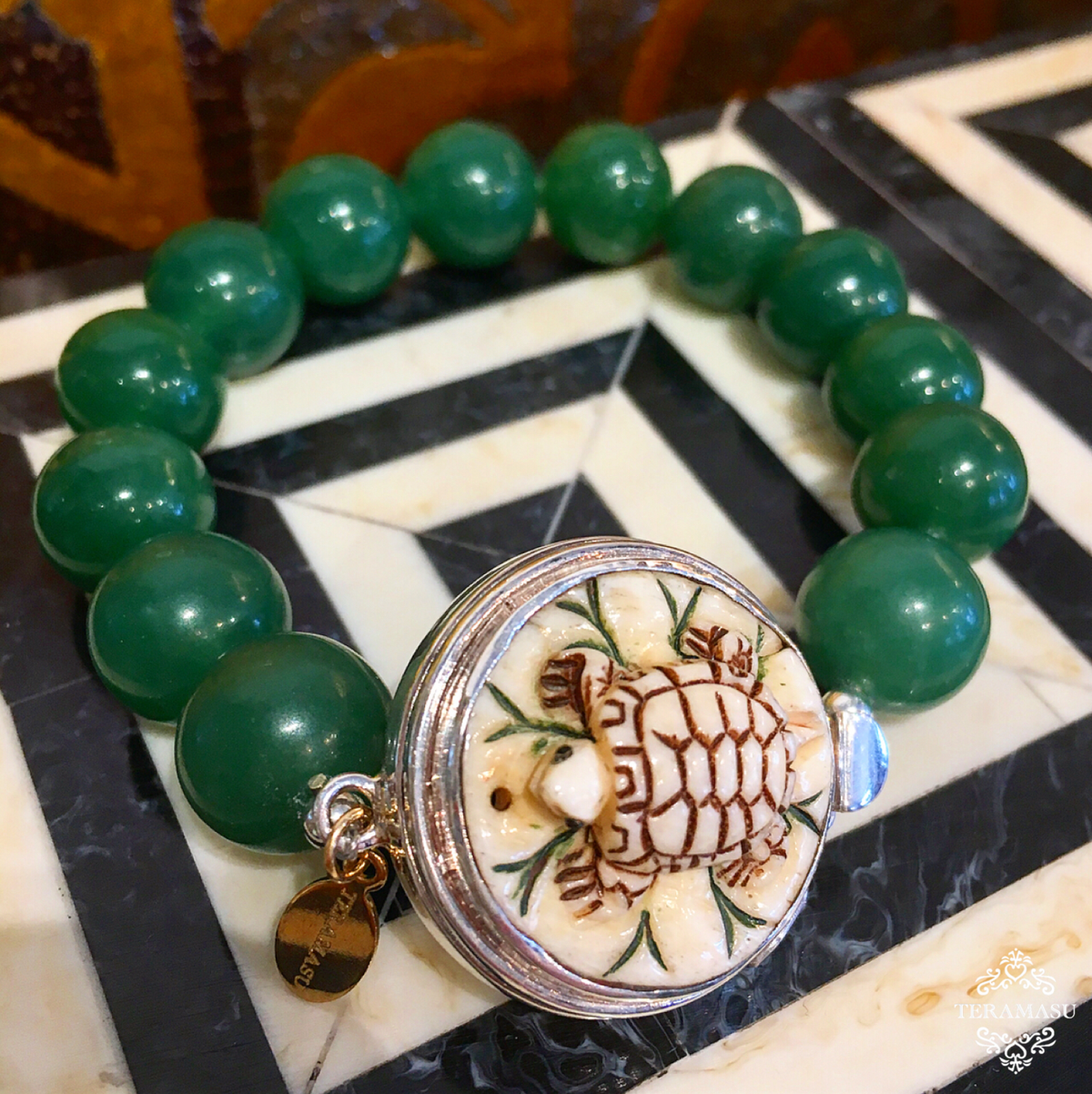 Saturday Stunner: Gorgeous & New, Handmade Designer Teramasu Green Jade Bracelet with One-of-a-Kind Carved Turtle Box-Clasp
