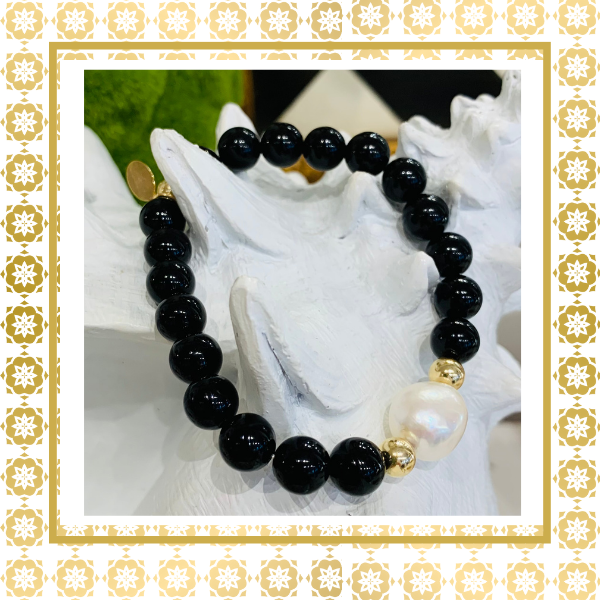 Luxury Baroque Pearl Gratitude Bracelet 14K Gold Filled in Black Onyx Happiness Energy Strength