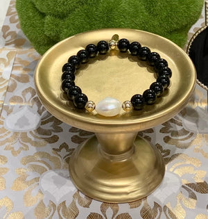 Luxury Baroque Pearl Gratitude Bracelet 14K Gold Filled in Black Onyx Happiness Energy Strength